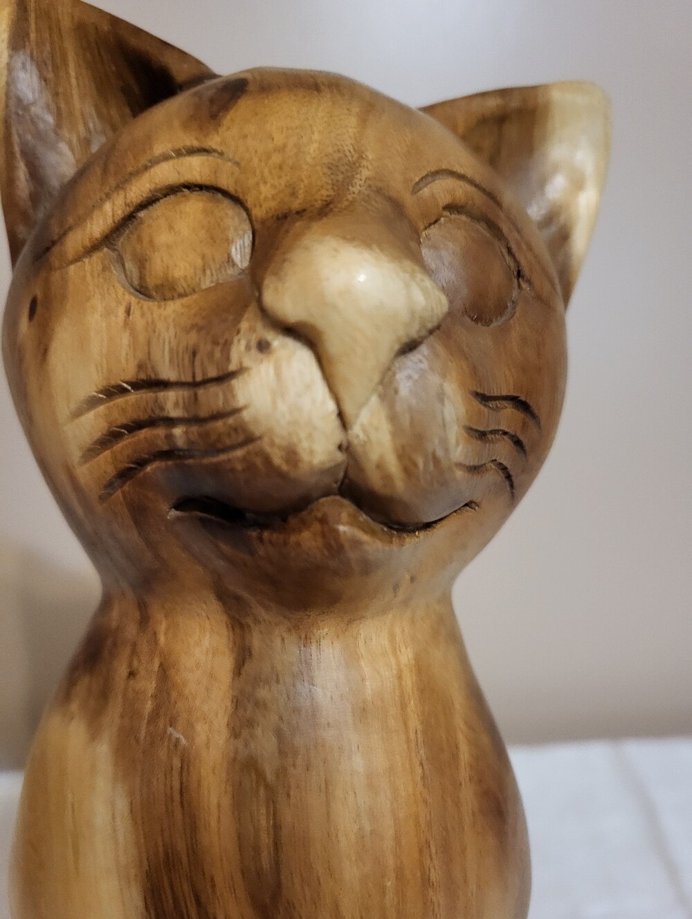 Handcarved Wooden 12 x 5.5 x 4.5 In. Cat Statue Figurine Decor - Picture 13 of 15